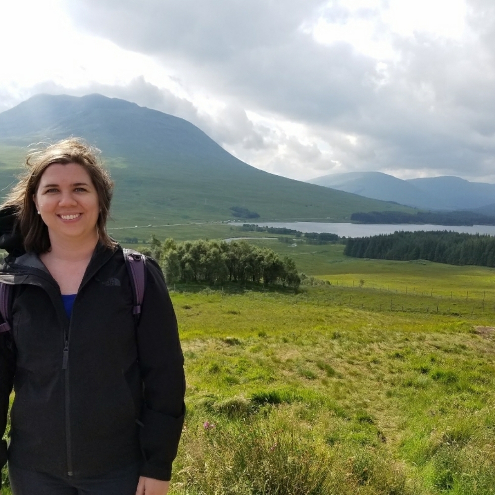 Meet your Posher, Laura